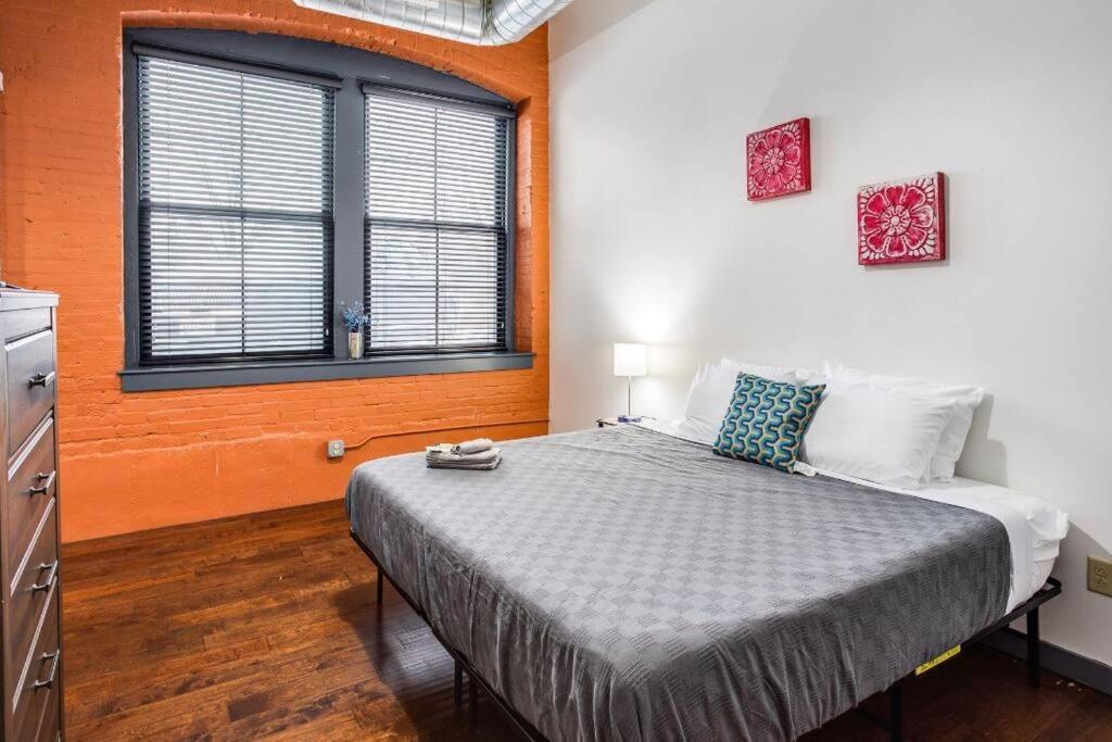 Centric Ny Style Loft W/King Bed Apartment Rochester Exterior photo